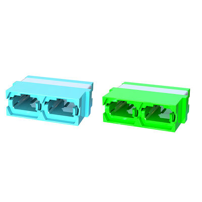Adaptore a fibra ottica multi-modo per connettività end-to-end ad alta precisione